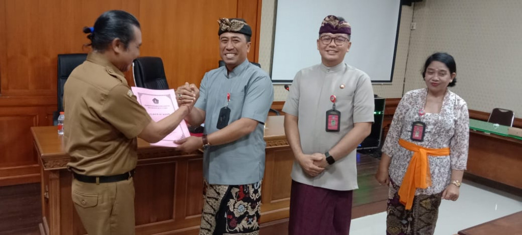 Pengangkatan dan Pemberhentian Kepala Lingkungan Muding Kaja